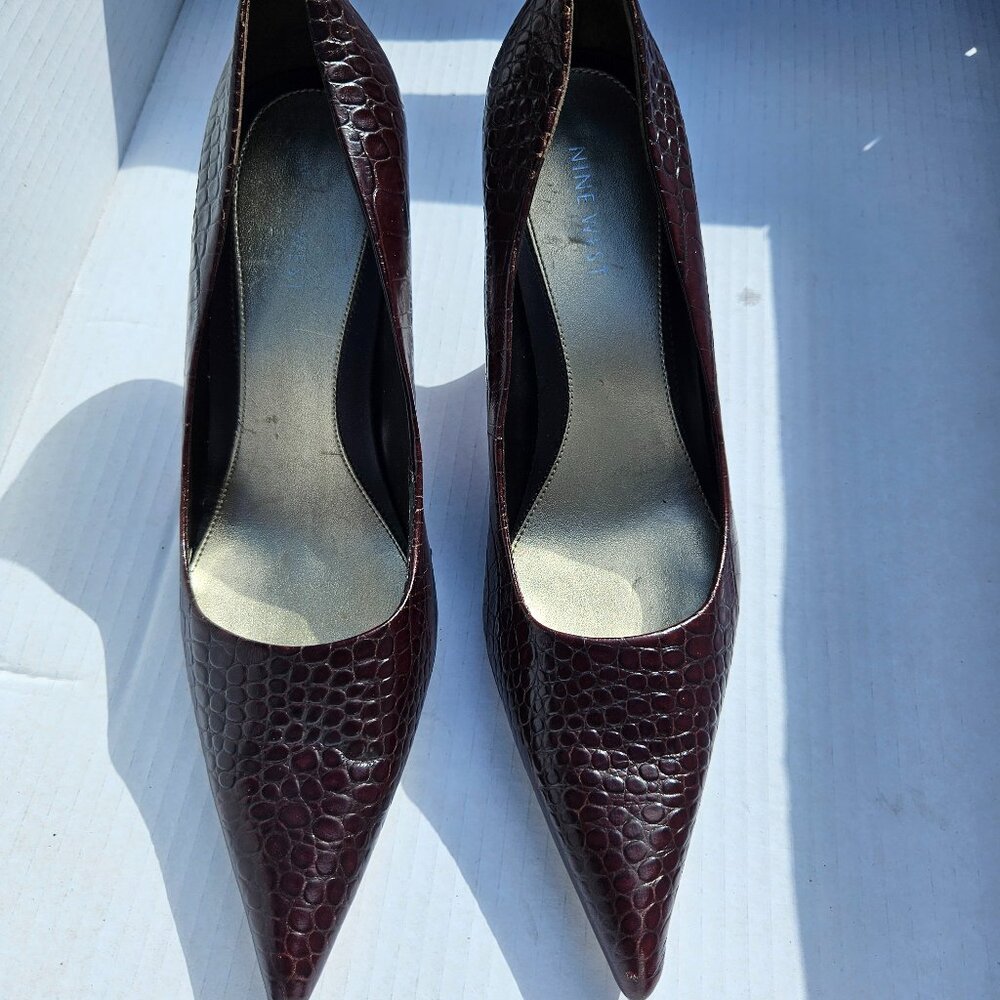 Vintage Nine West Hendleo Pointed Toe Pumps